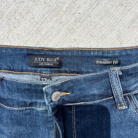 Judy Blue Los Angeles Straight Fit Distressed Raw Cuffed Hem 22W - Picture 2 of 6